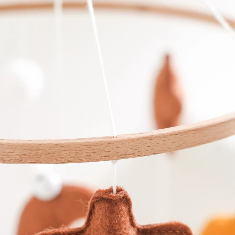 Crib Mobile Holder Rattles Toys Wooden Moon Stars Astronaut Bed Bell Toys Newborn Comfort Crib Bracket Bed Bell Toys Baby Gifts