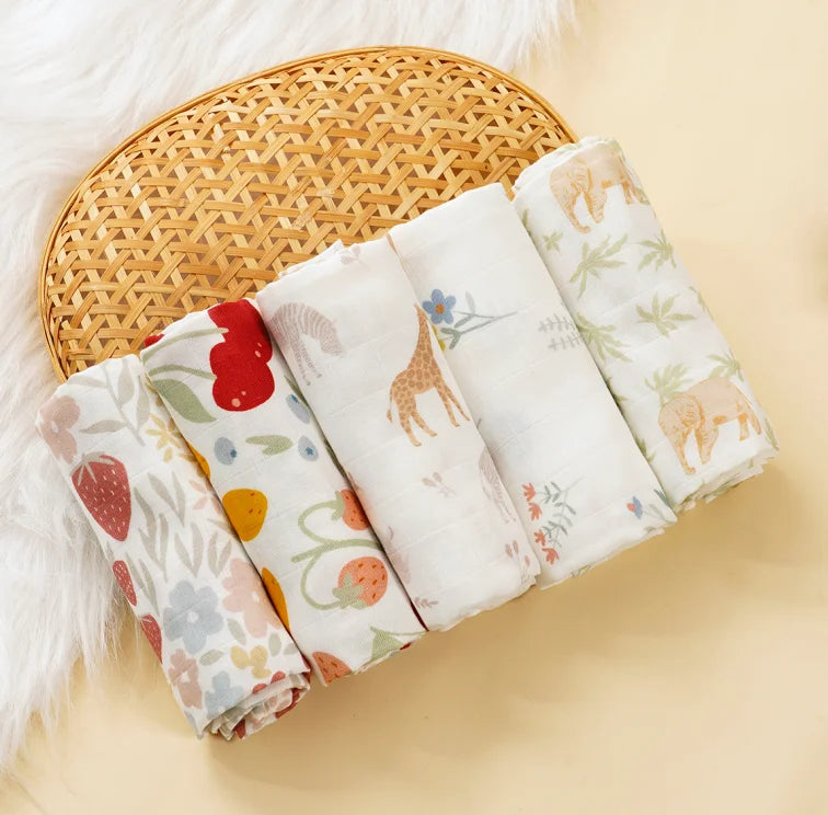 Happyflute 60x60CM Muslin Square Towels Set for Baby-5PCS Soft Bamboo Cotton Gauze Wipes for Face And Bath Newborn Bibs Included