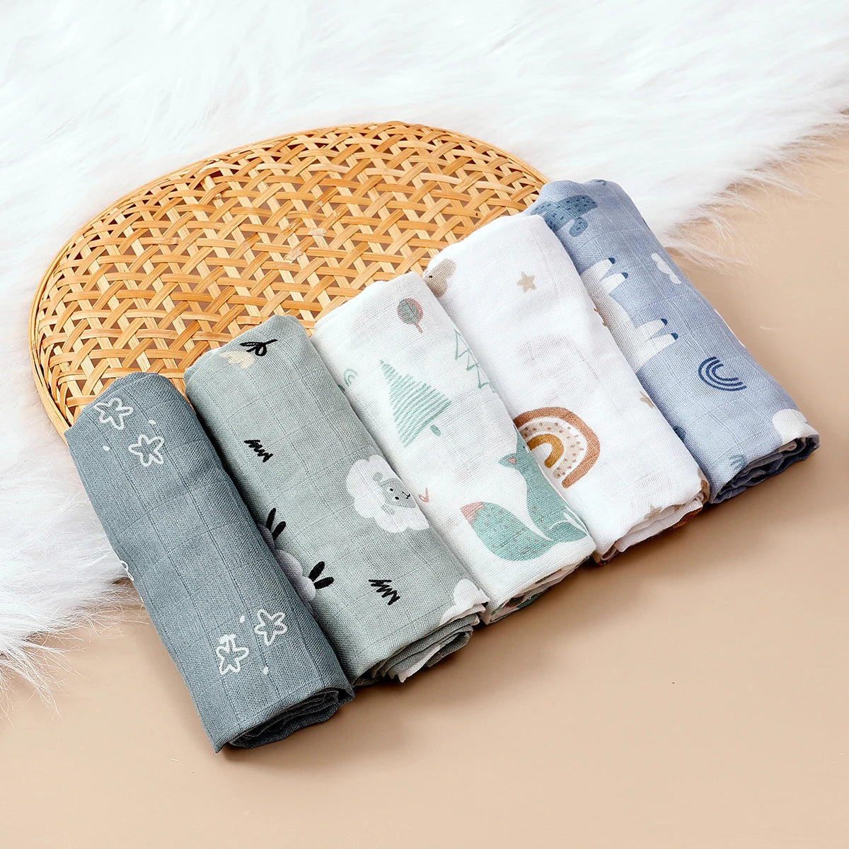 Happyflute 60x60CM Muslin Square Towels Set for Baby-5PCS Soft Bamboo Cotton Gauze Wipes for Face And Bath Newborn Bibs Included