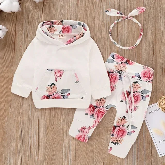 Newborn Baby Girls Clothes Set Pink Toddler Ruffle Tops Heart Print Bow Trousers Princess Casual Infant Outfits Clothes Suit