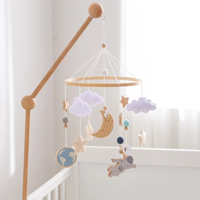 Crib Mobile Holder Rattles Toys Wooden Moon Stars Astronaut Bed Bell Toys Newborn Comfort Crib Bracket Bed Bell Toys Baby Gifts