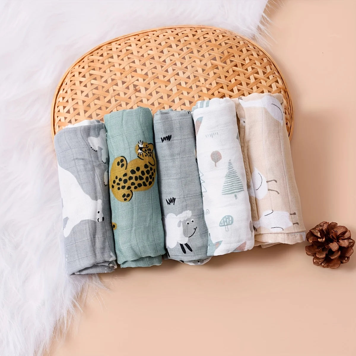 Happyflute 60x60CM Muslin Square Towels Set for Baby-5PCS Soft Bamboo Cotton Gauze Wipes for Face And Bath Newborn Bibs Included