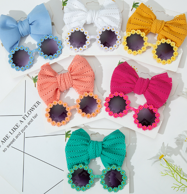 Baby sunglasses set